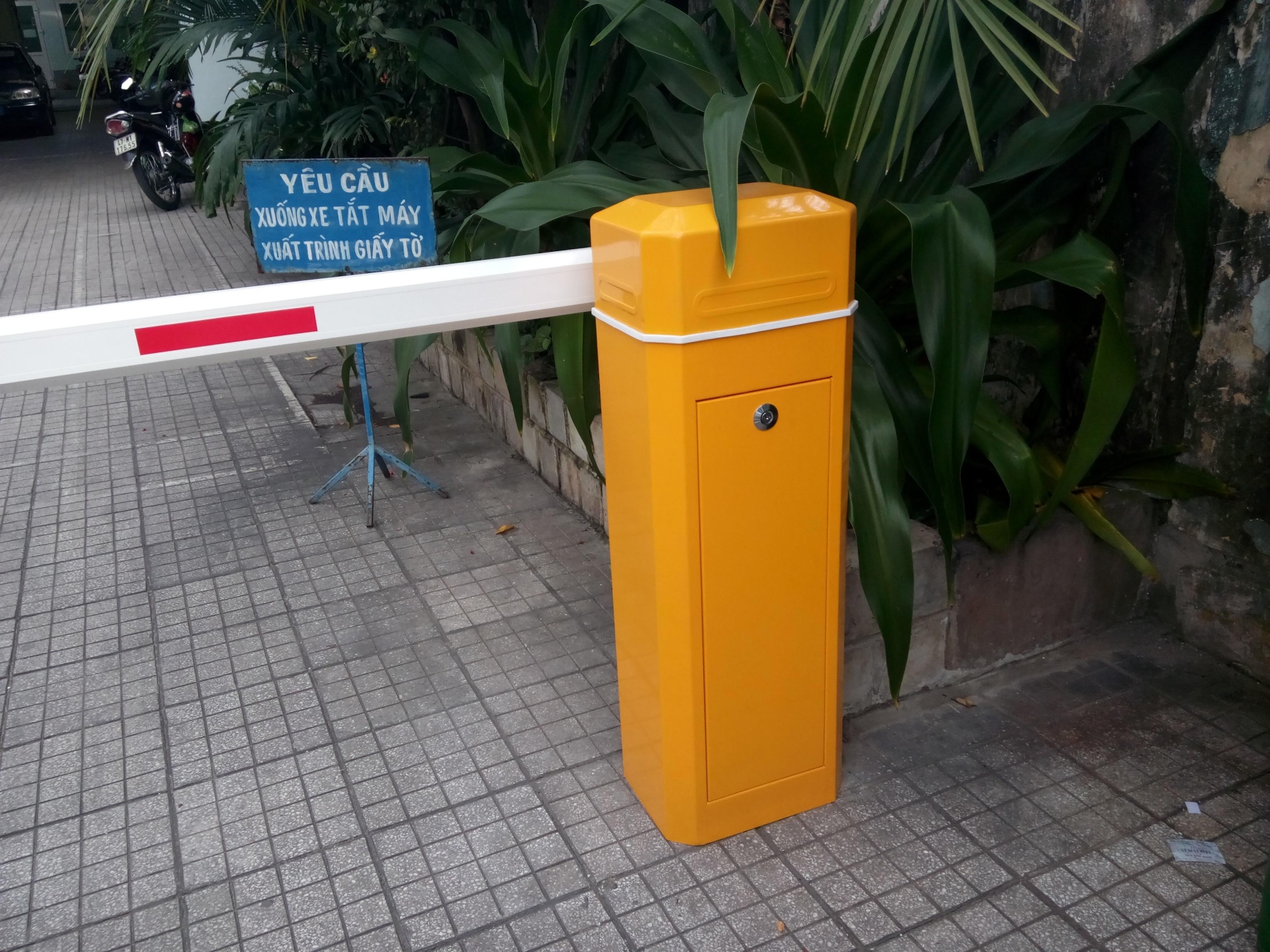 Barrier tự động BS306